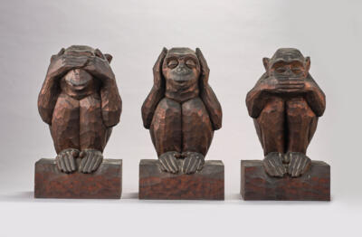 Paul Kassecker (Villach 1903-1992), three large wooden sculptures of monkeys - Jugendstil e arte applicata del XX secolo