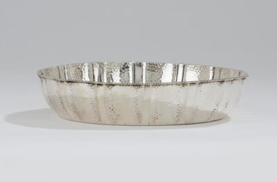 A silver bowl, in the style of Josef Hoffmann, Alexander Sturm - Secese a umění 20. století