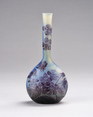 A vase "Viola", Emile Gallé, Nancy, c. 1920 - Secese a umění 20. století