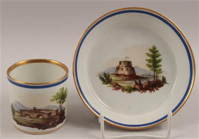 Tasse und Untertasse, - Antiques