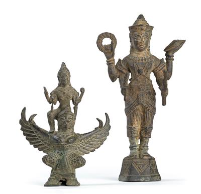 Konvolut (2 Stücke): Indien: Zwei Bronze-Figuren des Hindu-Gottes Vishnu, stehend und auf seinem 'Reittier' Garuda. - Antiquariato