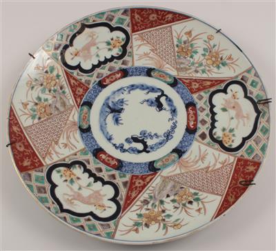 Großer Imari-Teller, - Antiques