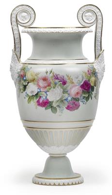 Prachtvolle Vase mit Blumengirlanden, - Antiquariato