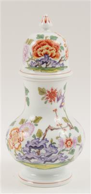 "Dubsky"-Vase mit Deckel, - Antiques