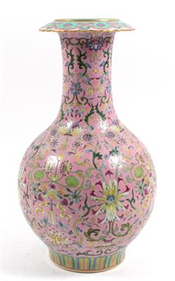 Famille rose-Vase, - Antiquitäten
