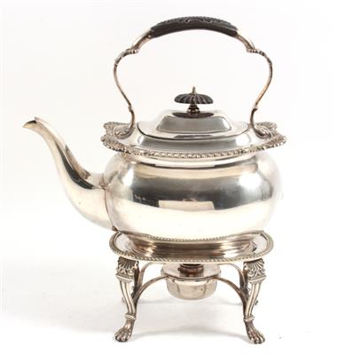 Teekanne mit Rechaugestell, - Antiques