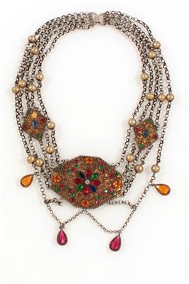 Collier, - Antiques