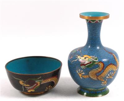 Cloisonné-Vase und Schale, - Starožitnosti