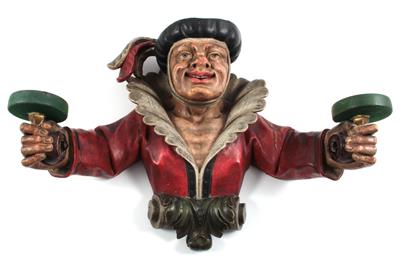 Kerzenhalter in Form einer mittelalterlich bekleideten Halbfigur, - Antiquitäten