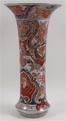 Imari Vase, - Antiques