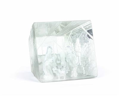 Glasblock mit Weihnachtsdarstellung der Heiligen Familie, - Antiquariato