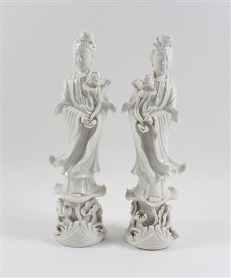 2 Blanc de Chine Guanyin Figuren, - Antiquariato