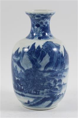 Blau-weiße Vase, - Antiquitäten