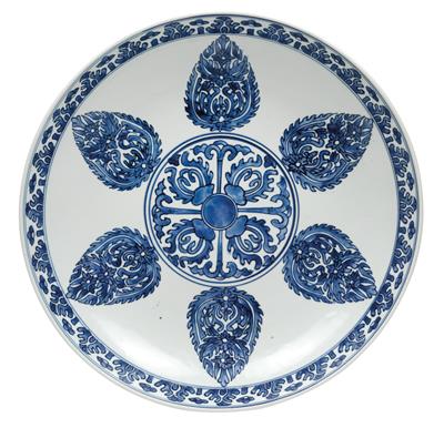 Blau-weißer Teller für den islamischen Markt - Antiquitäten
