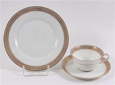 Teetassen mit Untertasse, - Antiques