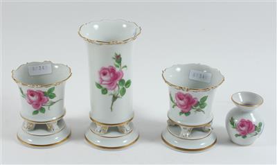 1 Paar Sockelvasen, 1 Sockelvase, 1 kleine Vase, - Antiquitäten