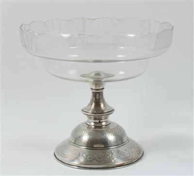 Wiener Silber Tafelaufsatz mit farbloser Glasschale, - Antiques