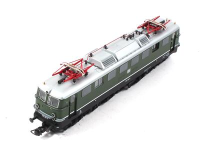 Roco H0 4140A E-Lok BR 150 der DB und 3 Stk. SchnellzugPersonenwagen, - Antiquariato