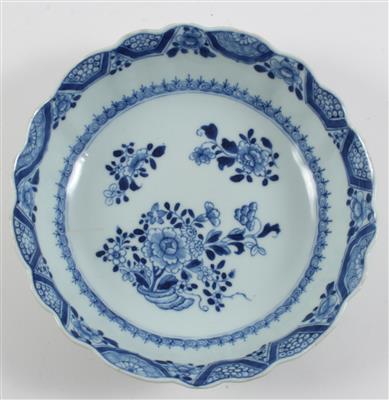 Blau-weiße Schale, - Antiques