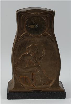 Gustav Gurschner(1873-1971), Tischuhr mit sitzendem Mädchen, - Antiques