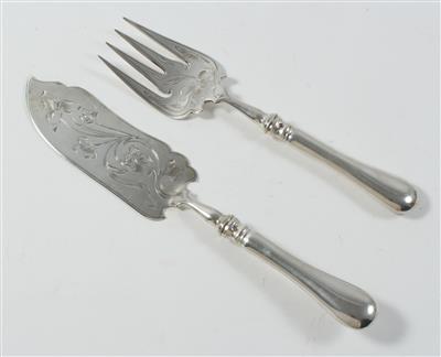 2 Budapester Silber Fischvorleger, - Antiques