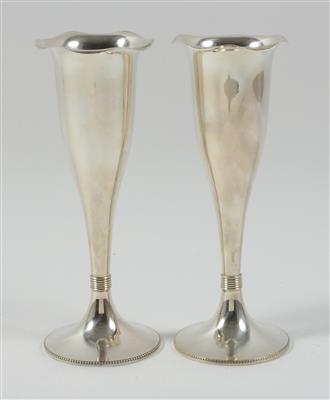 2 Budapester Silber Vasen, - Sommerauktion - Antiquitäten