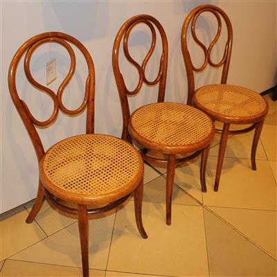 Drei Stühle Nr. 20, - Summer-auction