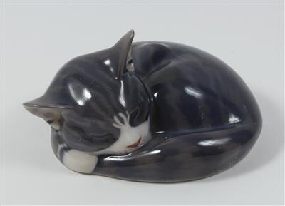 Schlafende Katze - Sommerauktion - Antiquitäten