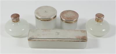 Teile einer Wiener Toilettegarnitur von Fa. Mayerhofer  &  Klinkosch, - Sommerauktion - Antiquitäten