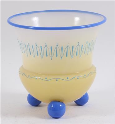 Vase auf Kugelfüßen, - Summer-auction