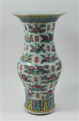 Famille rose Vase - Summer-auction