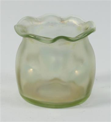 Kleine Vase, - Summer-auction