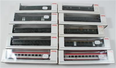 Märklin H0, 10 Stk. Schnellzugwagen für den Personenverkehr, - Summer-auction