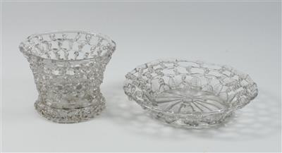 Zwei farblose Glaskörbchen, - Letní aukce