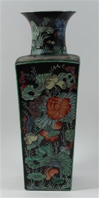 Famille noir Vase - Summer-auction