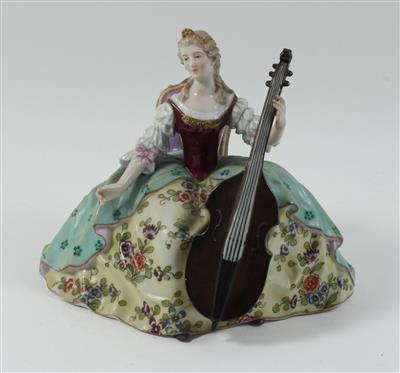 Dame mit Cello, - Sommerauktion - Antiquitäten