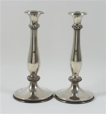 Paar Wiener Silber Kerzenleuchter von 1840, - Asta estiva