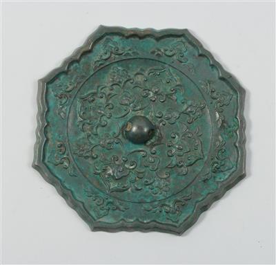Spiegel im Tang-Stil, China, 20. Jh. - Summer-auction