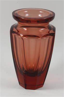 Vase der Fa. Moser Karlsbad, - Sommerauktion - Antiquitäten