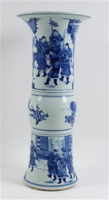 Blau-weiße Vase, - Antiquitäten