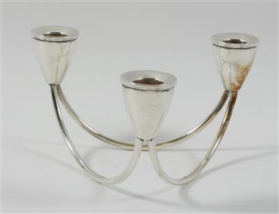 Dreiflammiger Silber Kerzenleuchter, - Antiques