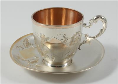 Silber Tasse mit Untertasse und Innenvergoldung, - Ausgewählte Silberobjekte