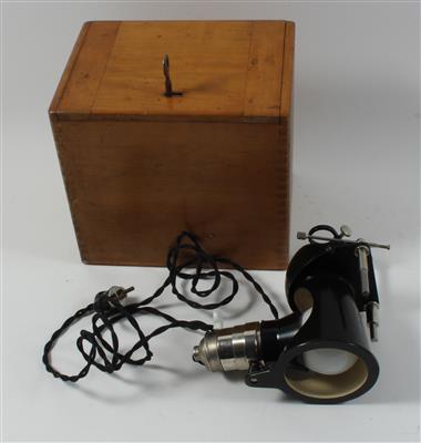 Beleuchtungsapparat von Carl Reichert - Uhren und historische wissenschaftliche Instrumente und Modelle