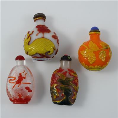 4 Snuff Bottles, - Antiques