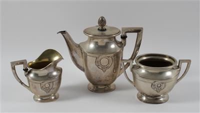 Wiener Silber Kaffeegarnitur mit teilweiser Innenvergoldung, - Antiquariato