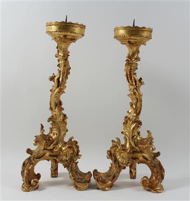 Paar geschnitzte Kerzenleuchter, 19. Jh., - Antiquariato
