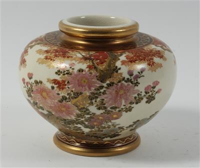 Satsuma Vase, - Antiques