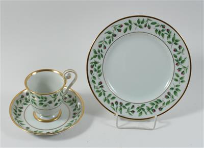 Schokoladentasse mit Untertasse, 1 Dessertteller, - Antiquariato