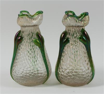 Paar Vasen mit Klauenauflagen - Saisoneröffnung - Antiquitäten