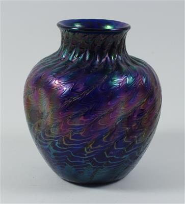 Vase, - Antiques and art